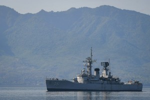 KRI Ahmad Yani Angkut Bantuan Kemanusiaan Lewotobi