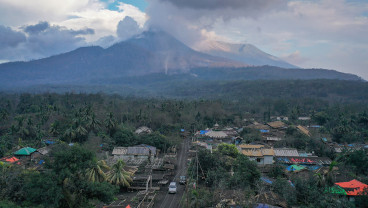 Pasar Boru lumpuh Terdampak Erupsi Gunung Lewotobi