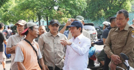 Menteri LH Bakal Tempuh Langkah Hukum Soal Sampah di Yogyakarta