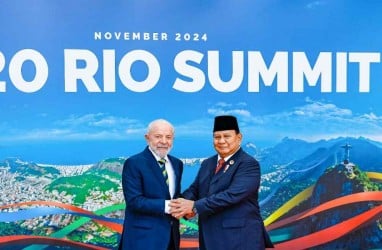 Memakai Peci Hitam, Prabowo Tiba di KTT G20 Brasil Langsung Disambut Hangat Presiden Lula