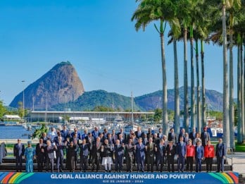 Joe Biden 'Menghilang' saat Foto Bersama di KTT G20 Brasil