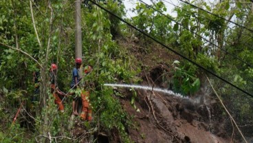 Warga di Kawasan Bukit Menoreh Diminta Mewaspadai Tanah Longsor