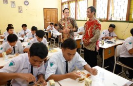 Pemprov Jatim Uji Coba Makan Siang Bergizi, Satu Porsi Setara Rp15.000