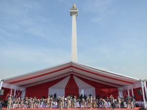 Apel pengawasan tahapan masa tenang, pemungutan dan penghitungan suara pemilihan tahun 2024 di Lapangan Silang Monumen Nasional (Monas), Jakarta.