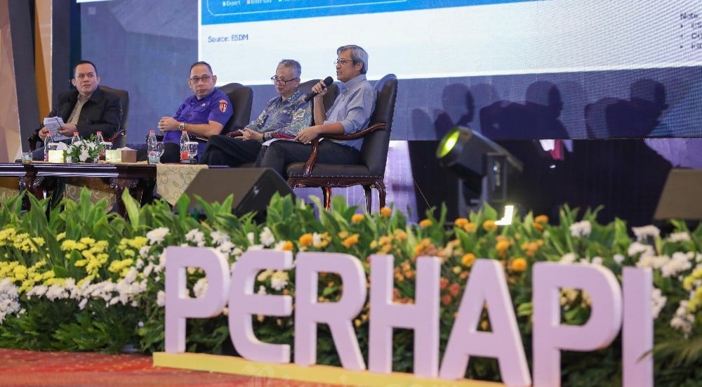 Strategi Percepatan Pengembangan Energi Terbarukan