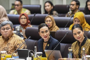 Raker Komisi VII DPR Dengan Kementerian Pariwisata