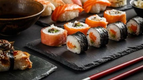 Sushi Murah Kian Menjamur, Intip Peluang Bisnisnya Jelang 2025