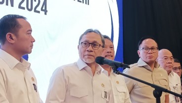 Zulhas: Bukan BLT, Pupuk Subsidi Disalurkan Langsung di 2025