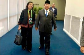 Momen Hangat Prabowo dan Sri Mulyani di Inggris: Bu Pakai Mantel, Nanti Kedinginan