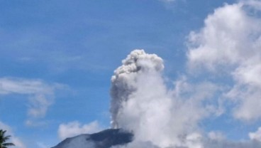 Warga Halmahera Barat Diminta Menjauhi Erupsi Gunung Ibu