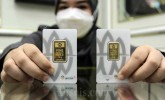 Harga Emas 24 Karat Antam Hari Ini Turun ke Level Rp1,53 Juta per Gram