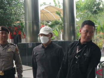 Jadi Tersangka KPK H-4 Pencoblosan, Golkar Minta Rohidin Mersyah Ikut Proses Hukum