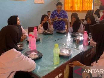 Uji Coba Makan Bergizi di Donggala Sasar 210 Siswa SMK