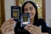 Harga Emas Antam di Pegadaian Hari Ini Anjlok, per Gram Dibanderol Rp1.537.000