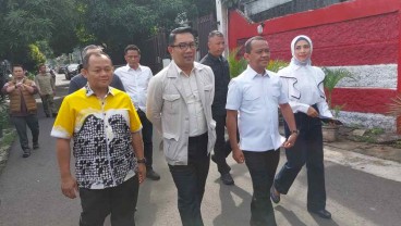 Ridwan Kamil Beberkan Alasan Dampingi Bahlil ke TPS Sebelum Mencoblos di Bandung