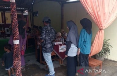 Hujan Iringi Pemungutan Suara Pilkada 2024 di Cilacap