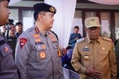 Pastikan Kelancaran Pilkada, Pj Gubernur Riau Tinjau Sejumlah TPS