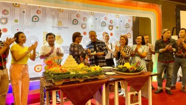 Rayakan HUT ke-17, The Sunan Hotel Solo Gelar Staff Party