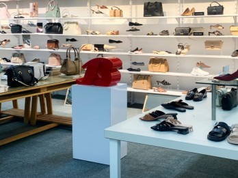 Sepatu Bata (BATA) Tutup Pabrik & PHK Massal, Masih Rugi Rp131,27 Miliar
