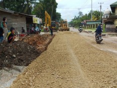 Sempat Ditutup Total, Jalan Lintas Riau-Sumbar di Desa Tanjung Alai Kembali Dibuka