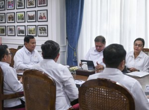 Presiden Umumkan Upah Minimum 2025 Naik 6,5 Persen