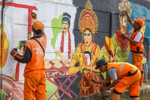 Memperindah Wajah Kota Dengan Mural Budaya