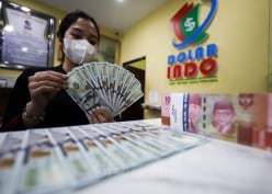 Rupiah Dibuka Loyo ke Level Rp15.904 per Dolar AS