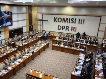 Alasan 7 Fraksi DPR Kompak Tolak Ide PDIP soal Polri di Bawah Kemendagri