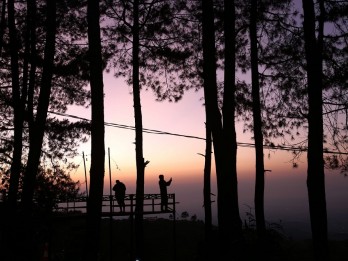 Libur Nataru, Pengelola Wisata Alam di Jabar Diminta Waspadai Bencana Hidrometeorologi