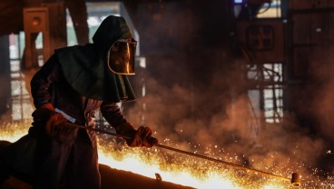 Tsunami Smelter, Perusahaan Tambang Terancam Tekor Jual Produk Nikel