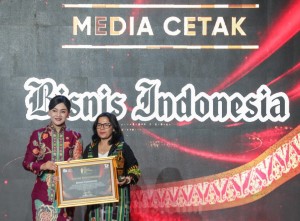 Bisnis Indonesia Group Sabet Tiga Penghargaan OJK