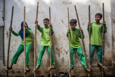 Festival Permainan Tradisional di Kampung Adat Cirendeu