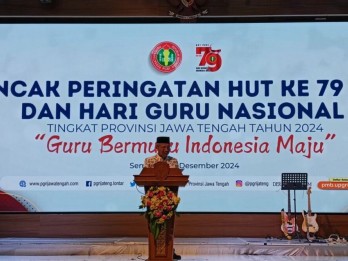 Status Guru Honorer Dihapus 2025, Ini Kata PGRI