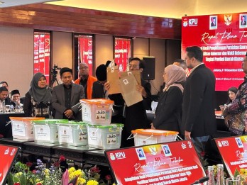 KPU Sahkan Perolehan Suara di Jakbar, Pasangan Pramono-Rano Unggul