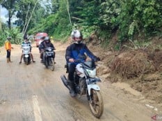 Jalan Utama Cianjur Selatan yang Amblas Kini Bisa Dilalui