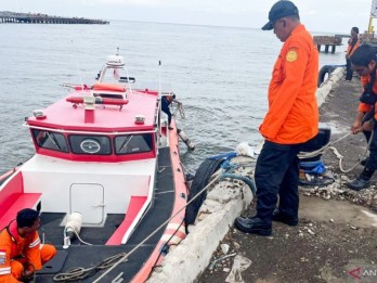 Kapal Kayu Angkut 73 Orang Tenggelam di Madura, Pencarian Korban Dilanjutkan