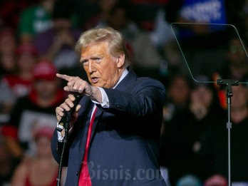 Trump Janji Percepat Perizinan untuk Investasi di AS