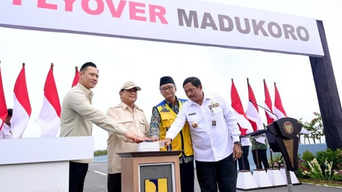 Perdana! Prabowo Resmikan Proyek Infrastuktur Flyover Madukoro di Semarang