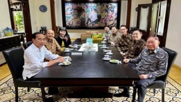 Momen Jokowi Unggah Foto Bareng Konglomerat Mochtar Riady