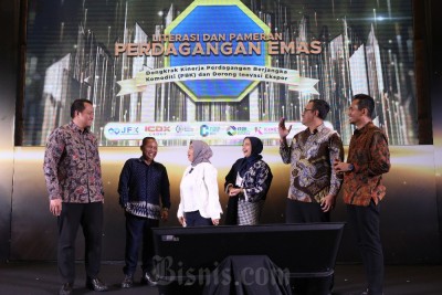 Diskusi Literasi dan Pameran Perdagangan Emas