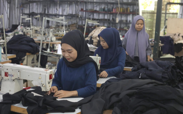 Kaleidoskop 2024: Rontoknya Tekstil hingga Kontraksi Panjang Manufaktur