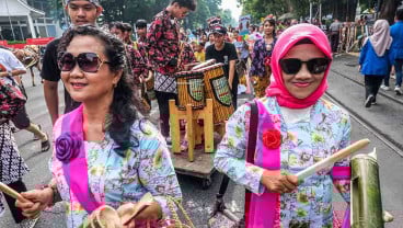 Parade Kebaya Cinta Indonesia
