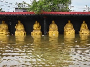 Banjir Rob Rendam Kampung Dadap, Kosambi, Kabupaten Tangerang