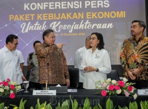 Konferensi Pers Paket Kebijakan Ekonomi