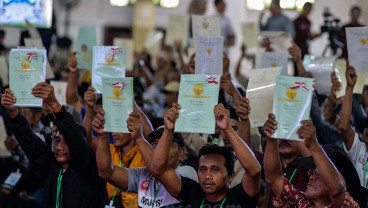 Kementerian ATR/BPN Serahkan 1.334 Sertifikat Hak Atas Tanah