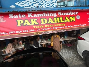 Nikmatnya Sate Kambing Sumber Pak Dahlan, Kuliner Dekat Rumah Jokowi di Solo