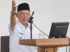 Mantan Gubernur Kalimantan Timur Awang Faroek Ishak Wafat