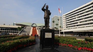 PPN 12%: Saling 'Lempar Batu Sembunyi Tangan' di Senayan