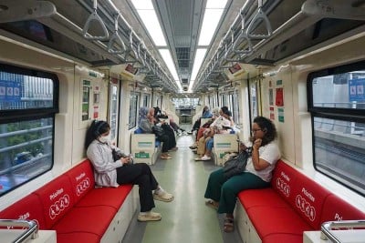 PT KAI Resmi Mengoperasikan Kereta Khusus Wanita LRT Jabodebek