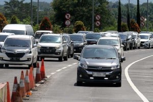 Kepadatan di Jalan Tol Malang-Pandaan Saat Libur Natal dan Tahun Baru